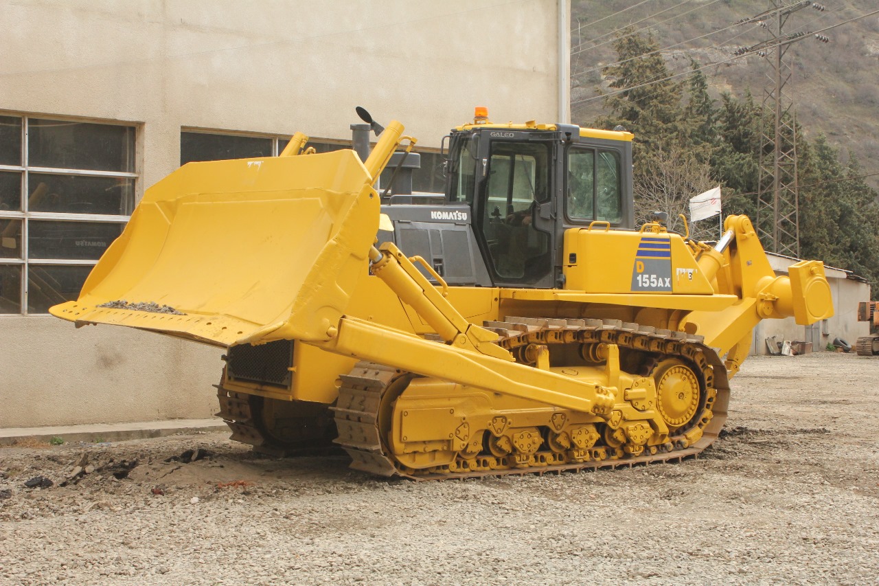 KOMATSU D155 AX-6